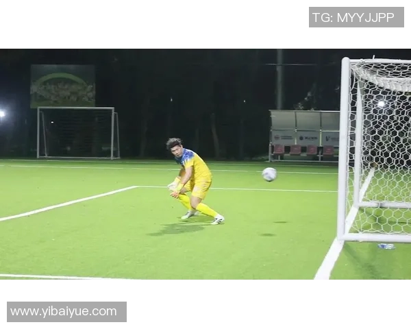 足球明星在比赛中精彩射门瞬间的震撼场景展示与分析 足球明星在比赛中精彩射门瞬间的震撼场景展示与分析