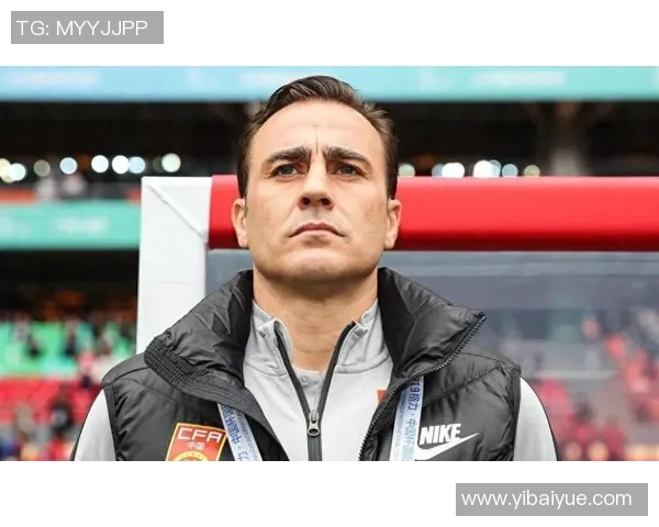 足球明星退役后佩戴眼镜的生活变化与新挑战探讨 足球明星退役后佩戴眼镜的生活变化与新挑战探讨